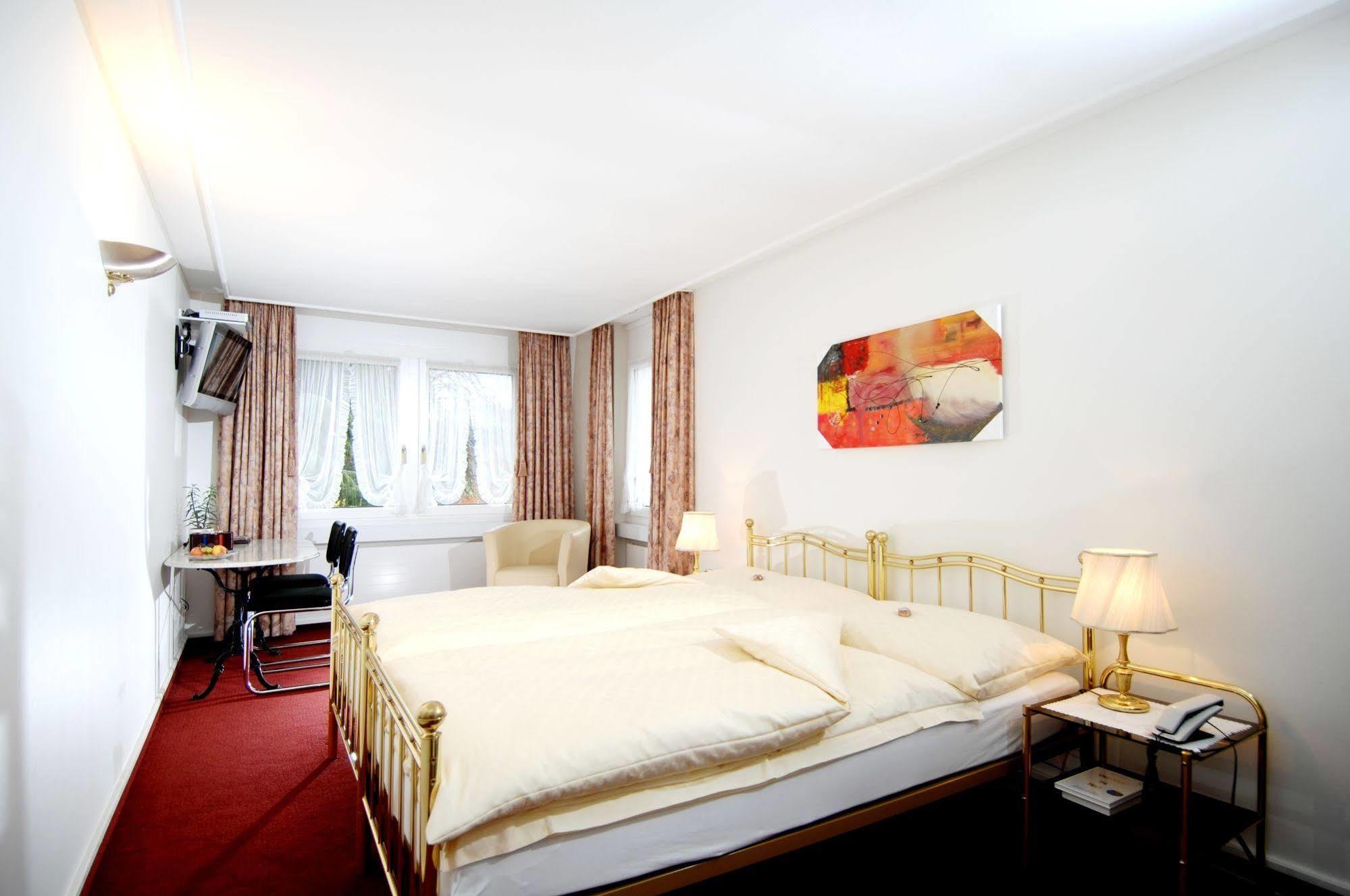 Hotel&spezialitätenrestaurant Zur Linde Teufen